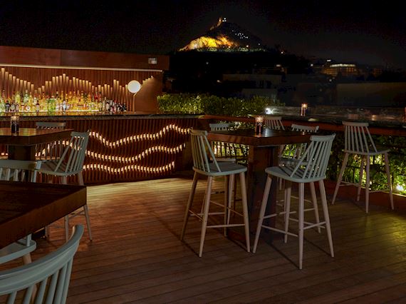Bar 8